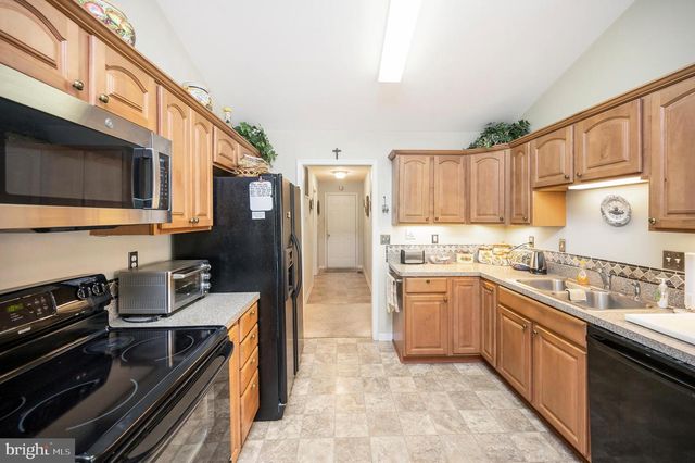 2908 LAKEVIEW PKWY, Locust Grove, VA 22508