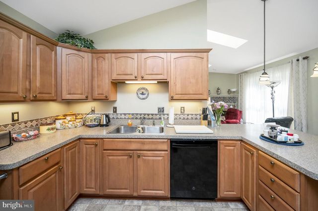 2908 LAKEVIEW PKWY, Locust Grove, VA 22508