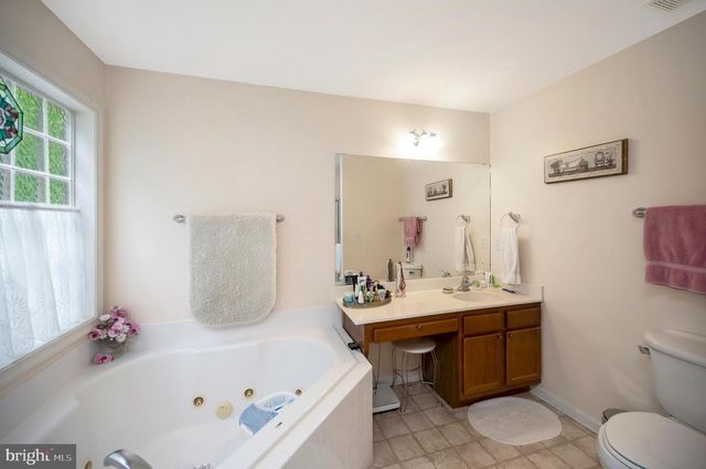 2908 LAKEVIEW PKWY, Locust Grove, VA 22508