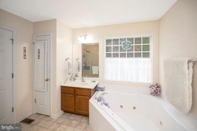 2908 LAKEVIEW PKWY, Locust Grove, VA 22508