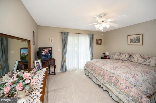 2908 LAKEVIEW PKWY, Locust Grove, VA 22508