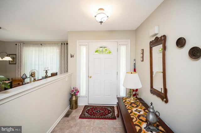 2908 LAKEVIEW PKWY, Locust Grove, VA 22508