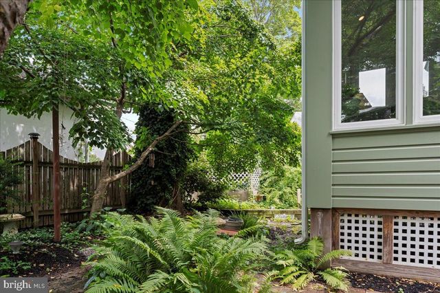 123 S FRANKLIN ST, Doylestown, PA 18901