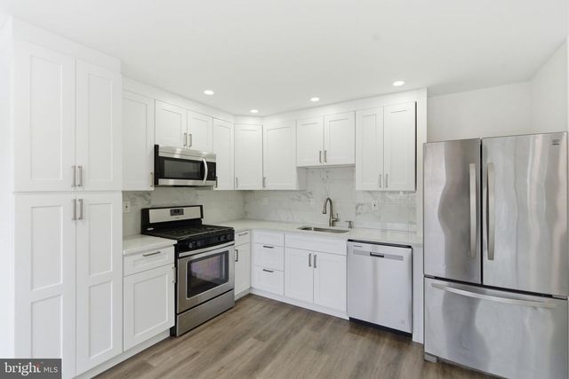 12410 MEDFORD RD, Philadelphia, PA 19154