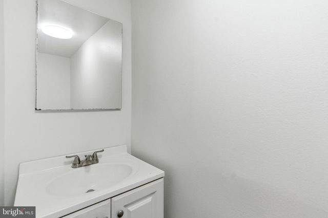 12410 MEDFORD RD, Philadelphia, PA 19154