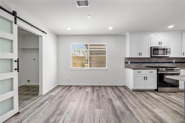 1839 Elmwood Avenue, La Porte, TX 77571