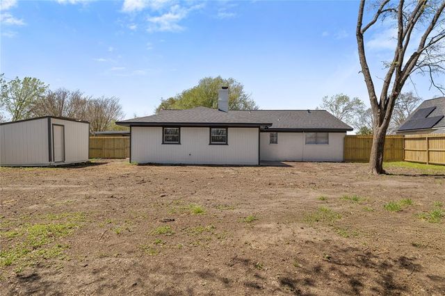 1839 Elmwood Avenue, La Porte, TX 77571