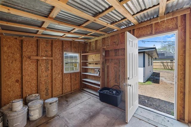 1839 Elmwood Avenue, La Porte, TX 77571