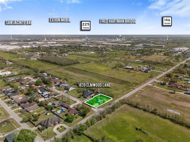 1839 Elmwood Avenue, La Porte, TX 77571
