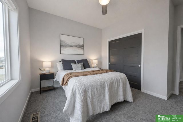 8169 S 185th Street, Omaha, NE 68136