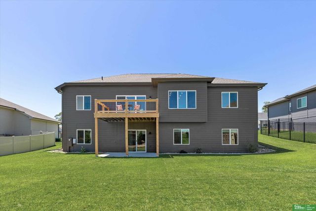 8169 S 185th Street, Omaha, NE 68136