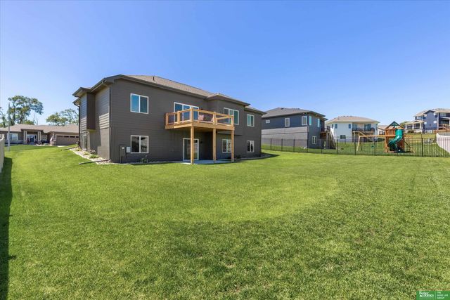 8169 S 185th Street, Omaha, NE 68136