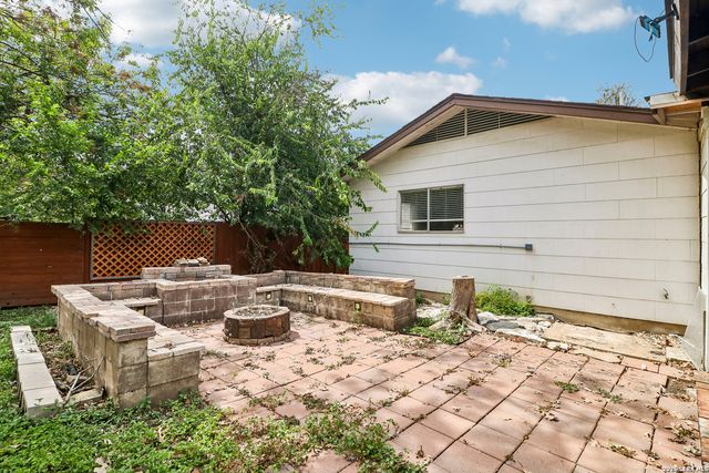 6730 Alan Hale, San Antonio, TX 78240