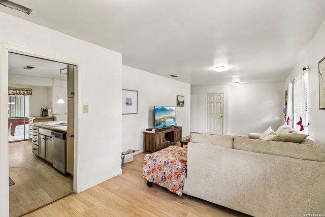 6730 Alan Hale, San Antonio, TX 78240