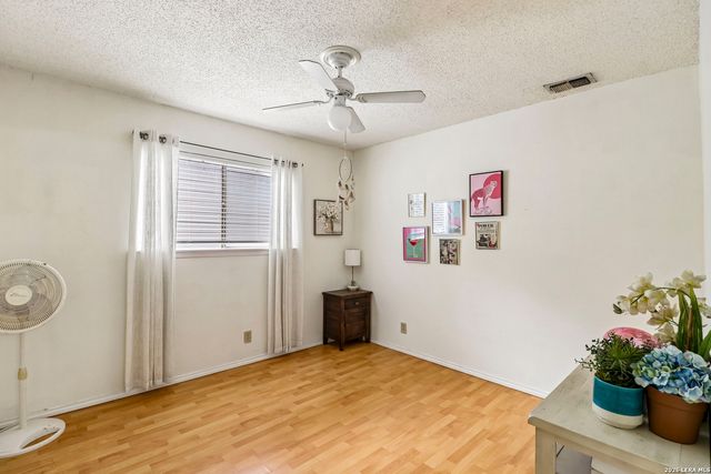 6730 Alan Hale, San Antonio, TX 78240