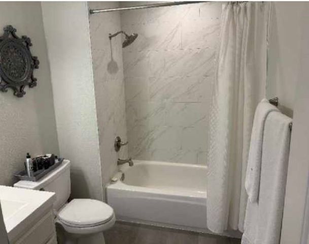 2104 Mossy Oak Drive, Irving, TX 75063