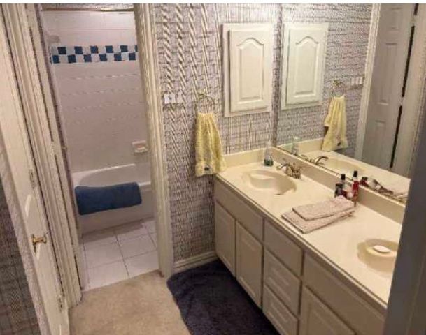 2104 Mossy Oak Drive, Irving, TX 75063