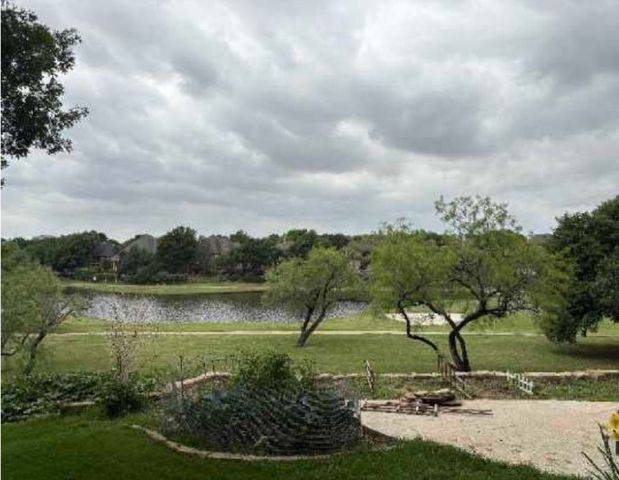 2104 Mossy Oak Drive, Irving, TX 75063