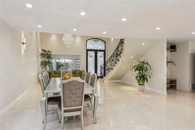 6355 Yolanda Avenue, Tarzana, CA 91335