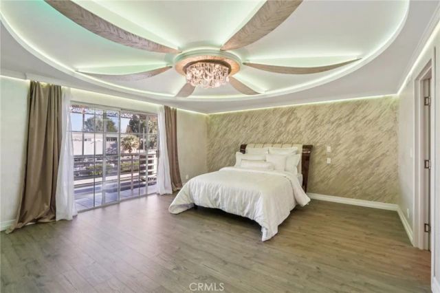 6355 Yolanda Avenue, Tarzana, CA 91335