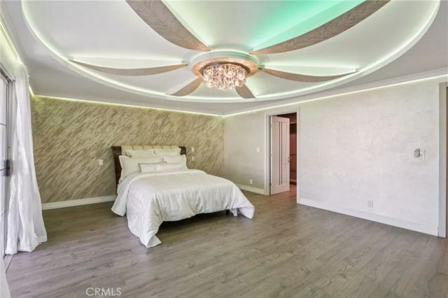 6355 Yolanda Avenue, Tarzana, CA 91335