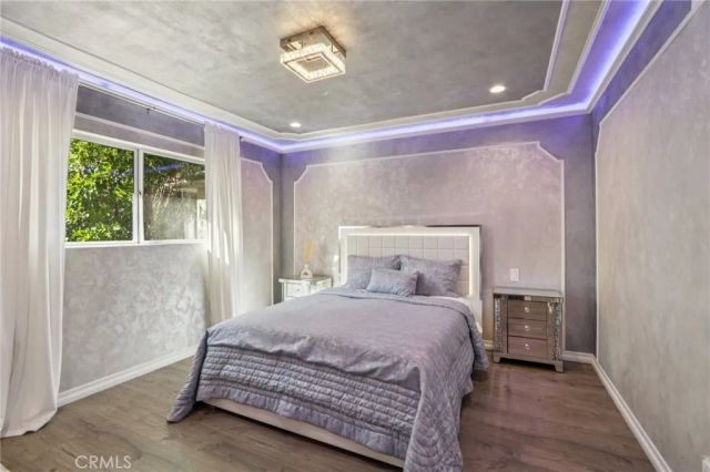 6355 Yolanda Avenue, Tarzana, CA 91335