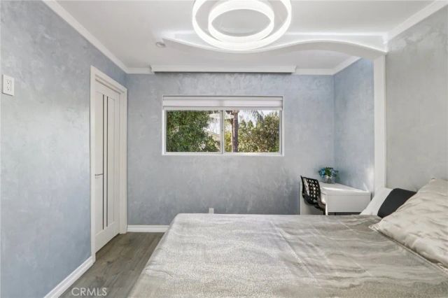 6355 Yolanda Avenue, Tarzana, CA 91335