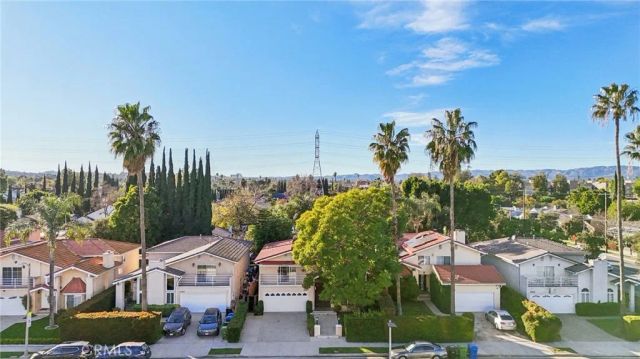 6355 Yolanda Avenue, Tarzana, CA 91335