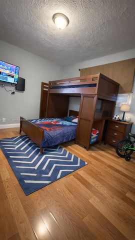 6305 Hayes St, Hollywood, FL 33024