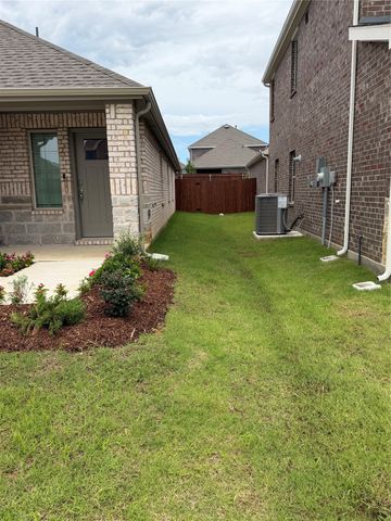 10213 Barron Drive, Aubrey, TX 76227