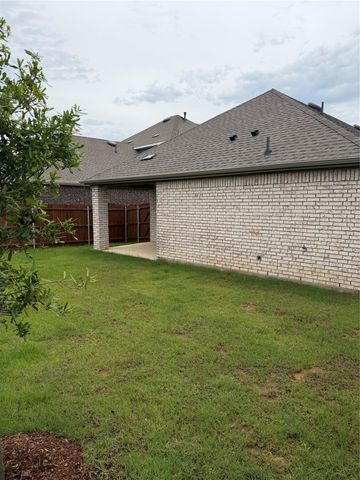 10213 Barron Drive, Aubrey, TX 76227