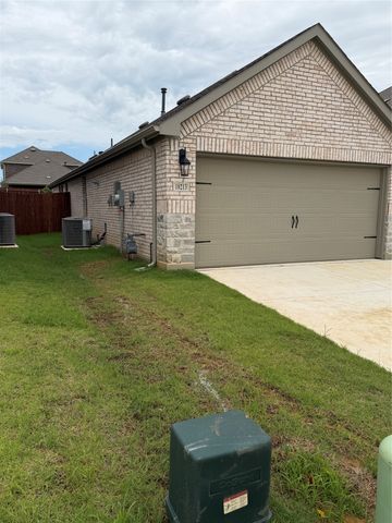 10213 Barron Drive, Aubrey, TX 76227