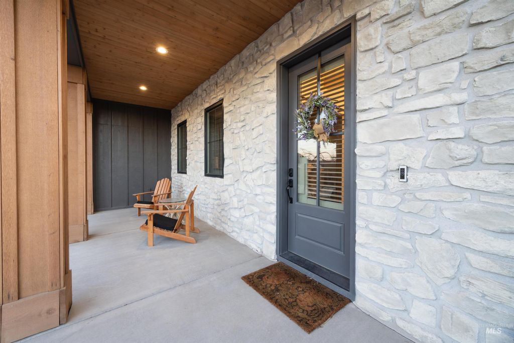 6374 S Bosch Way, Meridian, ID 83642 photo 2