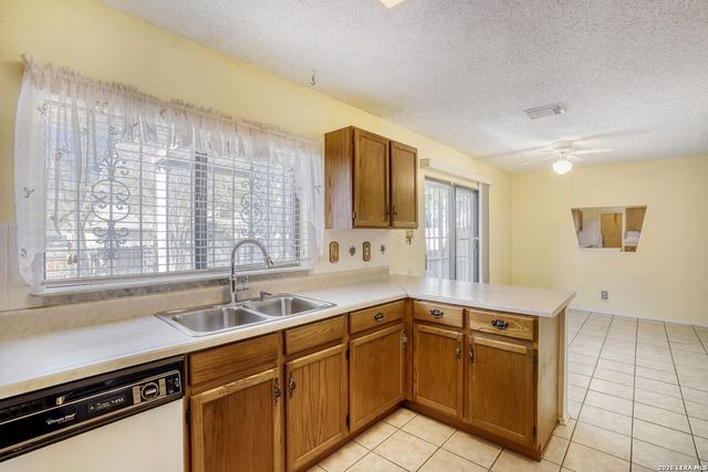 10422 Pine Glade, San Antonio, TX 78245