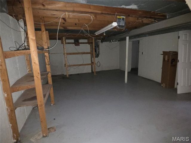 1 Silverwoods Lane, Fenton, MO 63026