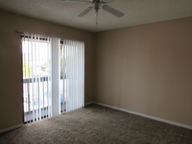 904 Riverside Drive, Greenacres, FL 33463