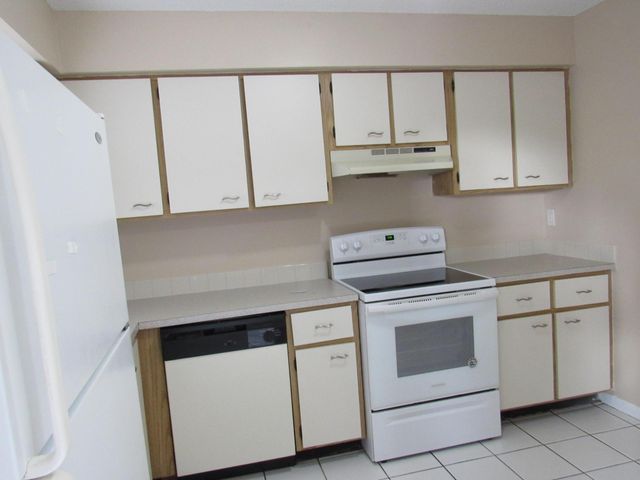 904 Riverside Drive, Greenacres, FL 33463