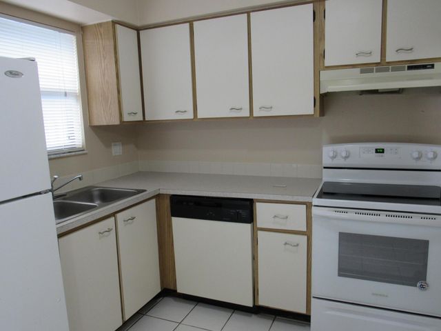 904 Riverside Drive, Greenacres, FL 33463