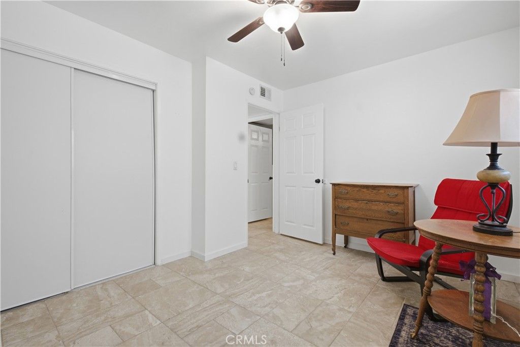 Image 13 of property listing at 44933 Hanstead Avenue, Lancaster, CA 93535