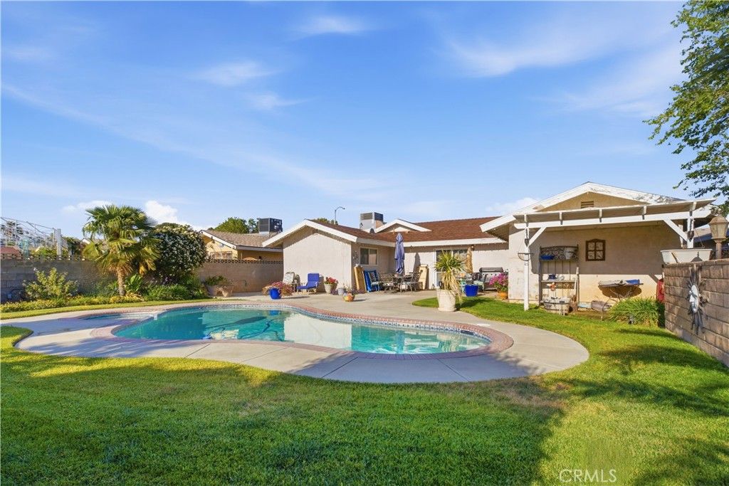 Image 20 of property listing at 44933 Hanstead Avenue, Lancaster, CA 93535