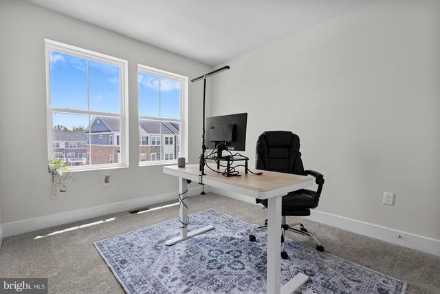 10893 DRUMMOND PL, White Plains, MD 20695