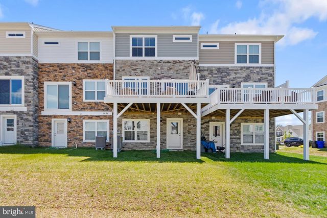 10893 DRUMMOND PL, White Plains, MD 20695