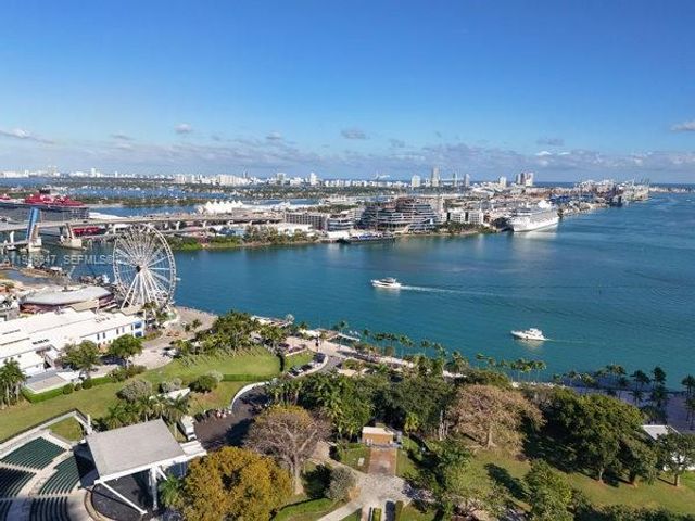 253 NE 2nd St 1007, Miami, FL 33132