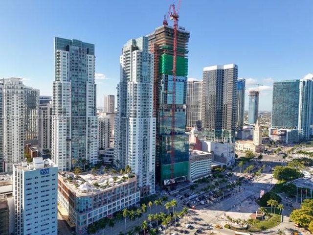 253 NE 2nd St 1007, Miami, FL 33132