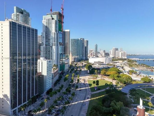 253 NE 2nd St 1007, Miami, FL 33132