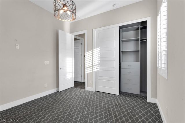 12374 Skyracer Drive, Las Vegas, NV 89138