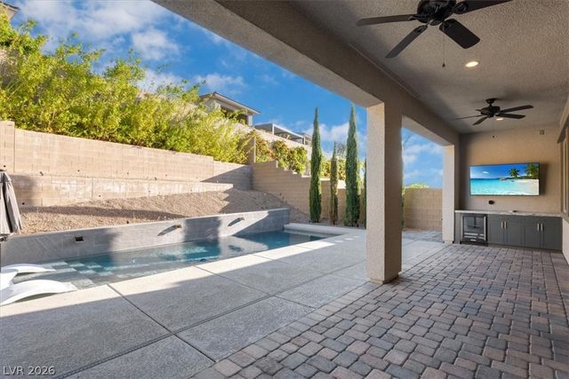 12374 Skyracer Drive, Las Vegas, NV 89138