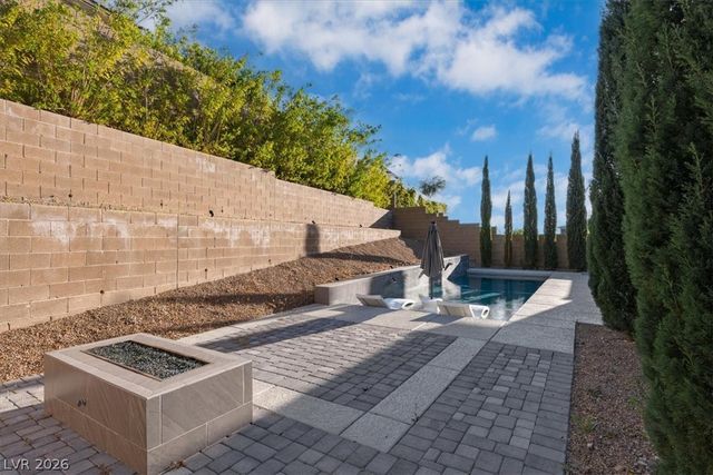 12374 Skyracer Drive, Las Vegas, NV 89138