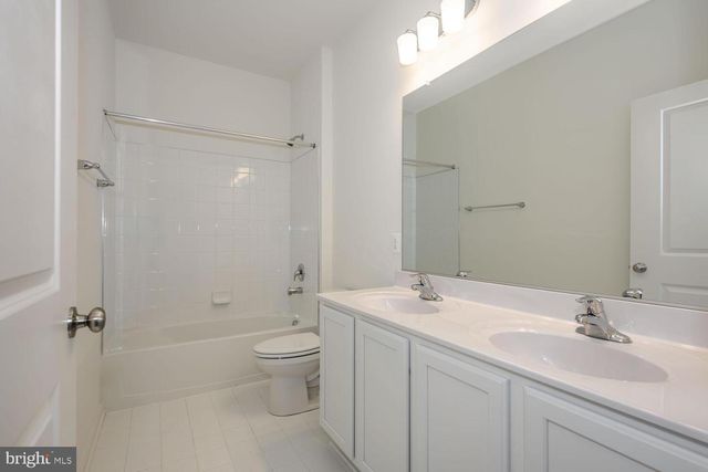 5648 TRAFALGAR CIR, Tilghman, MD 21671