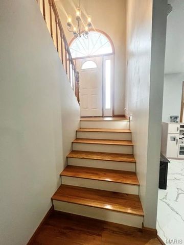 10 Hibiscus Lane, Hannibal, MO 63401